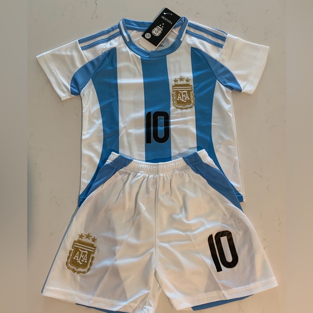 MESSI YOUTH MEDIUM 26 KIDS SOCCER JERSEY KIT ARGENTINA MESSI 2 PIECE SET NWT - Picture 3 of 8